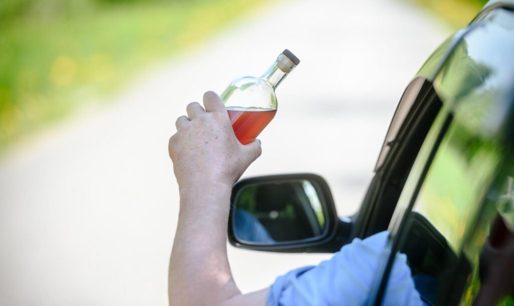 Akcja "Prędkość" przynosi zaskakujące wyniki: pijany kierowca z dożywotnim zakazem prowadzenia pojazdów